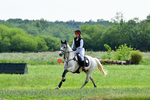 Goldene Schärpe Ponys in Löningen  4+5.6.22 | 04062022 - Gelände  2 Abt _574 