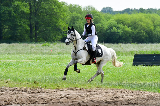 Goldene Schärpe Ponys in Löningen  4+5.6.22 | 04062022 - Gelände  2 Abt _576 