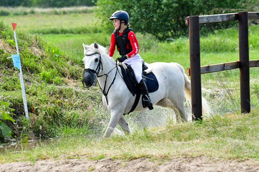 Goldene Schärpe Ponys in Löningen  4+5.6.22 | 04062022 - Gelände  2 Abt _621 