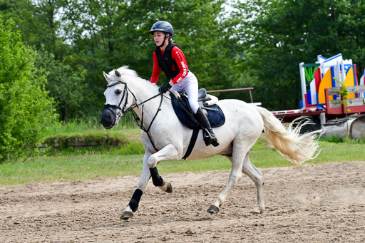 Goldene Schärpe Ponys in Löningen  4+5.6.22 | 04062022 - Gelände  2 Abt _627 