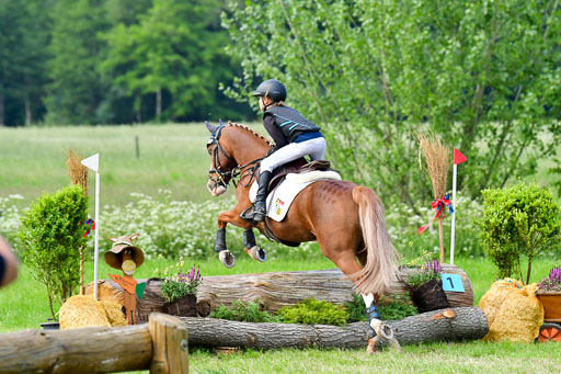 Goldene Schärpe Ponys in Löningen  4+5.6.22 | 04062022 - Gelände  2 Abt _635 