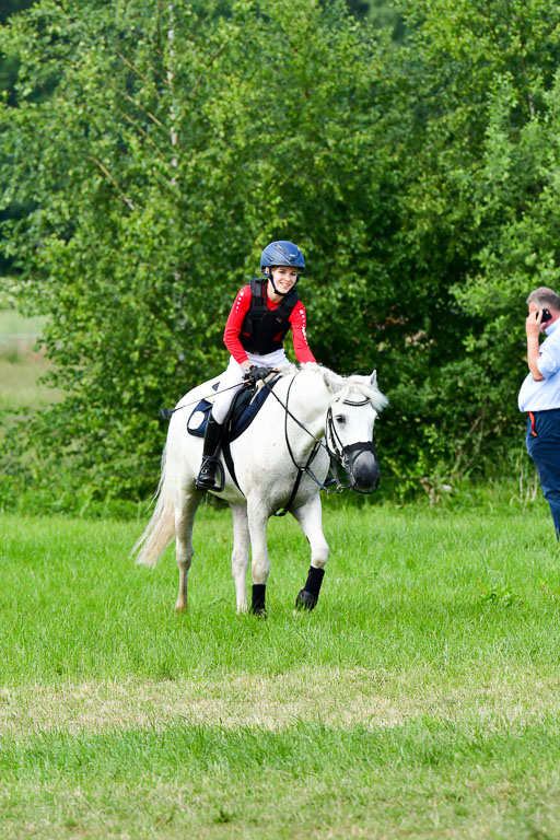 Goldene Schärpe Ponys in Löningen  4+5.6.22 | 04062022 - Gelände  2 Abt _636 