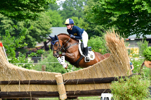 Goldene Schärpe Ponys in Löningen  4+5.6.22 | 04062022 - Gelände  2 Abt _665 
