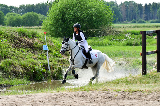 Goldene Schärpe Ponys in Löningen  4+5.6.22 | 04062022 - Gelände  2 Abt _672 