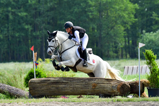 Goldene Schärpe Ponys in Löningen  4+5.6.22 | 04062022 - Gelände  2 Abt _676 