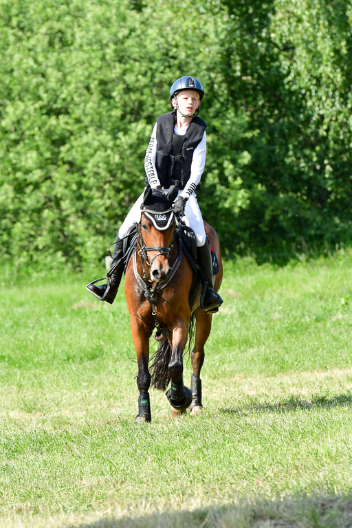 Goldene Schärpe Ponys in Löningen  4+5.6.22 | 04062022 - Gelände  2 Abt _800 