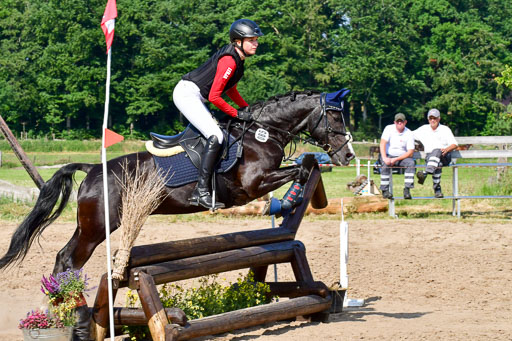 Goldene Schärpe Ponys in Löningen  4+5.6.22 | 04062022 - Gelände  2 Abt _808 