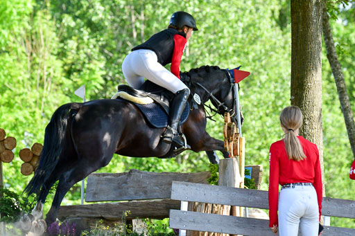 Goldene Schärpe Ponys in Löningen  4+5.6.22 | 04062022 - Gelände  2 Abt _809 