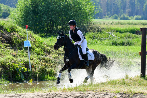 Goldene Schärpe Ponys in Löningen  4+5.6.22 | 04062022 - Gelände  2 Abt _856 