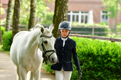 Goldene Schärpe Ponys in Löningen  4+5.6.22 | 05062022 Vormustern_080 