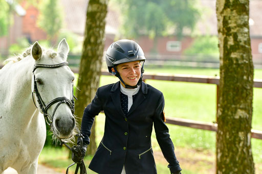 Goldene Schärpe Ponys in Löningen  4+5.6.22 | 05062022 Vormustern_083 