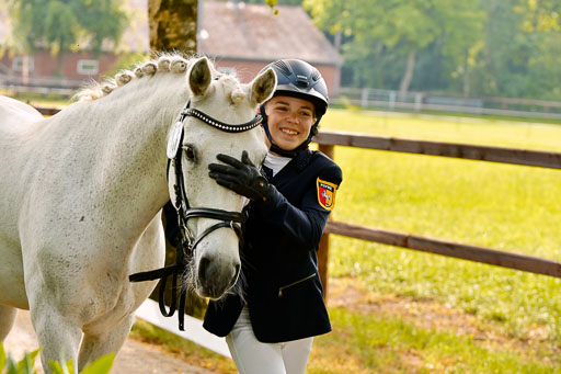Goldene Schärpe Ponys in Löningen  4+5.6.22 | 05062022 Vormustern_084 
