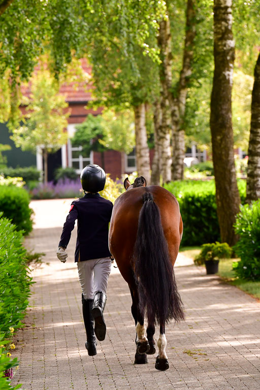 Goldene Schärpe Ponys in Löningen  4+5.6.22 | 05062022 Vormustern_140 