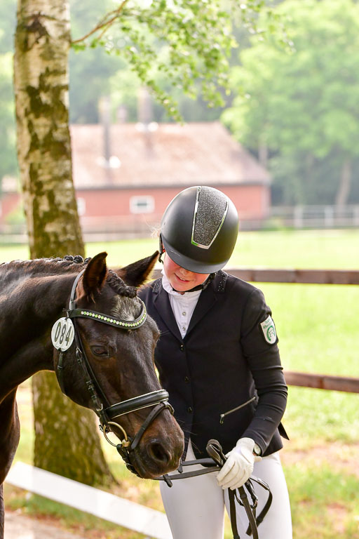 Goldene Schärpe Ponys in Löningen  4+5.6.22 | 05062022 Vormustern_197 