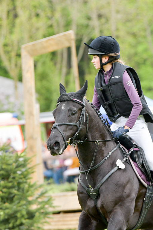 HH - Harburg  Vielseitigkeitsturnier  14.5.22 | 14052022 Gelände 1 Abt _142 