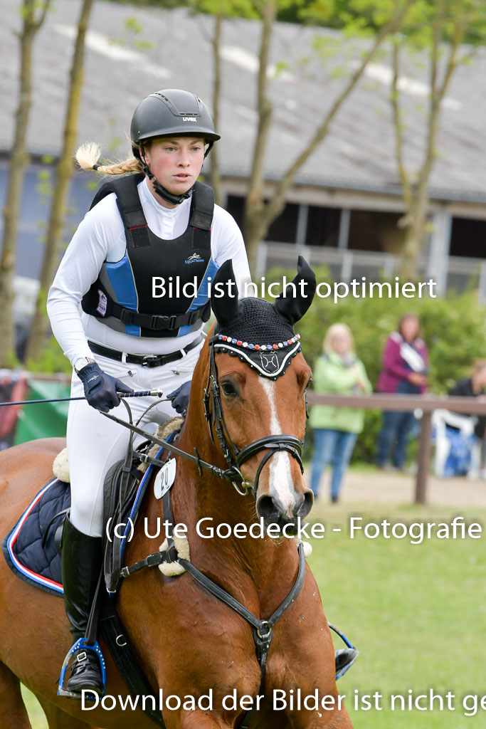 HH - Harburg  Vielseitigkeitsturnier  14.5.22 | 14052022 Gelände 2 Abt _022 