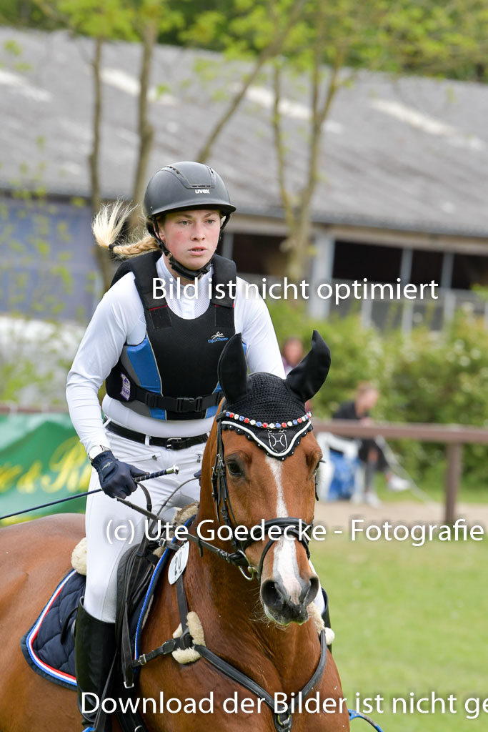 HH - Harburg  Vielseitigkeitsturnier  14.5.22 | 14052022 Gelände 2 Abt _023 