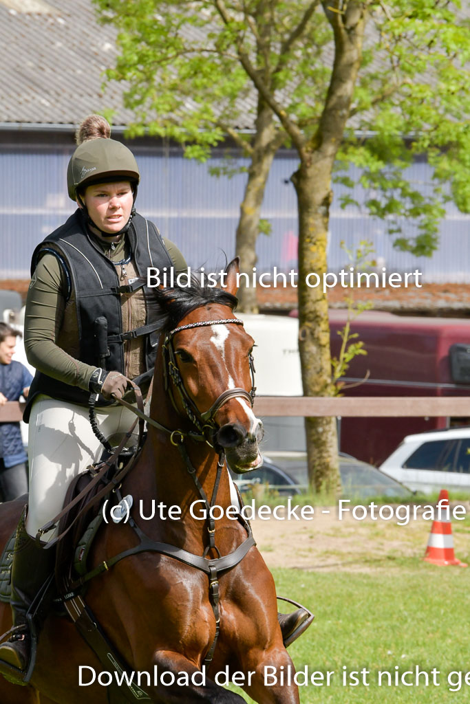 HH - Harburg  Vielseitigkeitsturnier  14.5.22 | 14052022 Gelände 2 Abt _042 