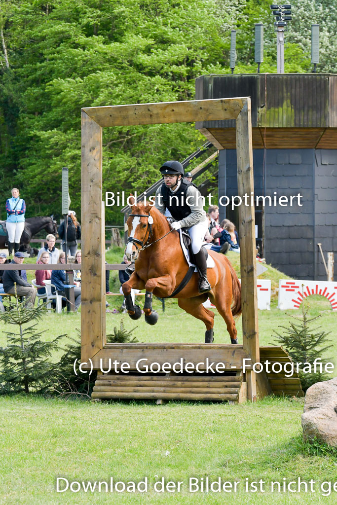 HH - Harburg  Vielseitigkeitsturnier  14.5.22 | 14052022 Gelände 2 Abt _110 