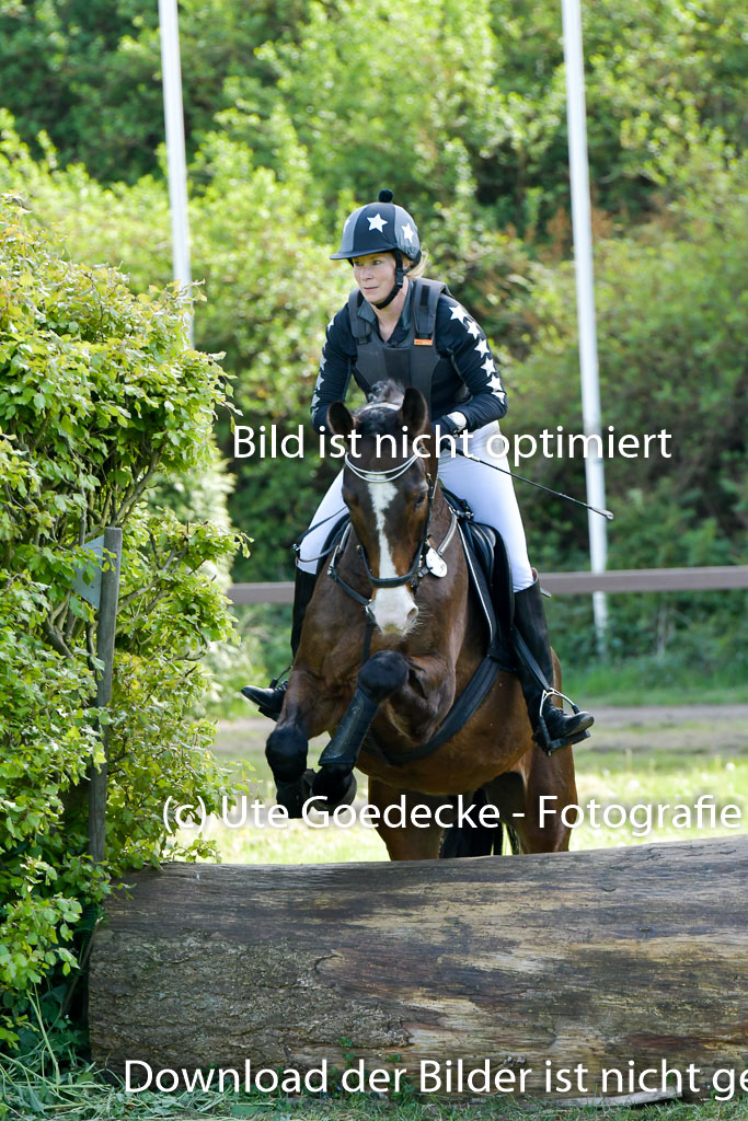 HH - Harburg  Vielseitigkeitsturnier  14.5.22 | 14052022 Gelände 2 Abt _180 