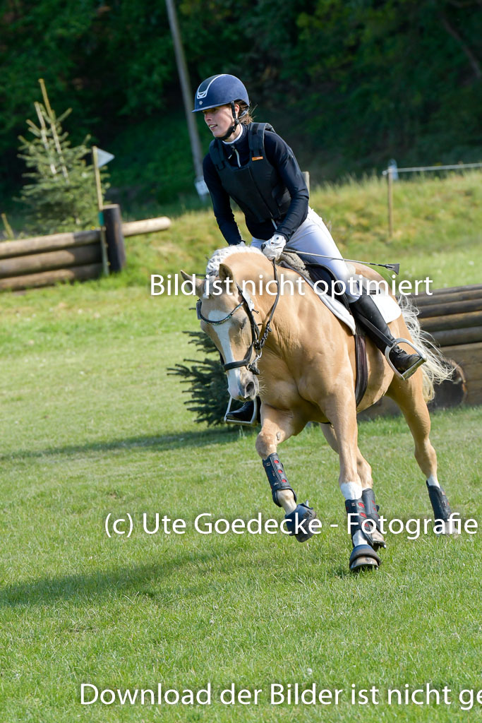 HH - Harburg  Vielseitigkeitsturnier  14.5.22 | 14052022 Gelände 2 Abt _326 