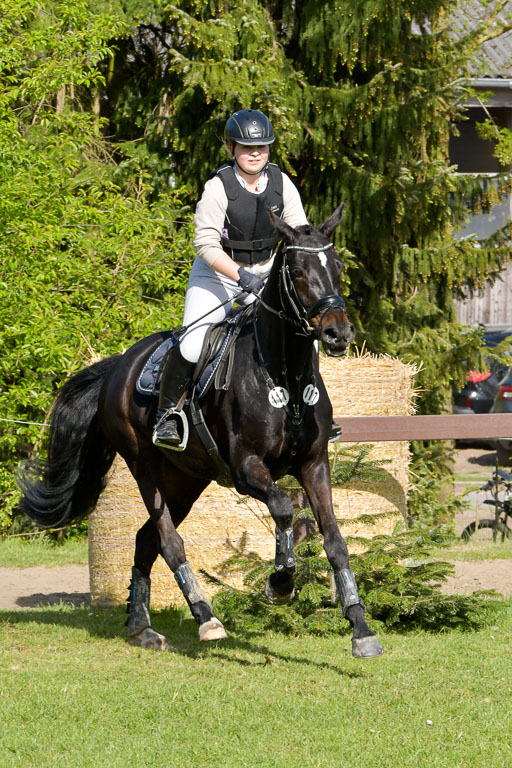 HH - Harburg  Vielseitigkeitsturnier  14.5.22 | 14052022 Gelände 2 Abt _264 