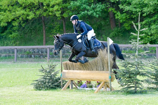 HH - Harburg  Vielseitigkeitsturnier  14.5.22 | 14052022 Gelände 2 Abt _335 