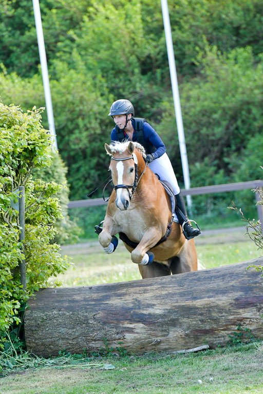 HH - Harburg  Vielseitigkeitsturnier  14.5.22 | 14052022 Gelände 2 Abt _352 