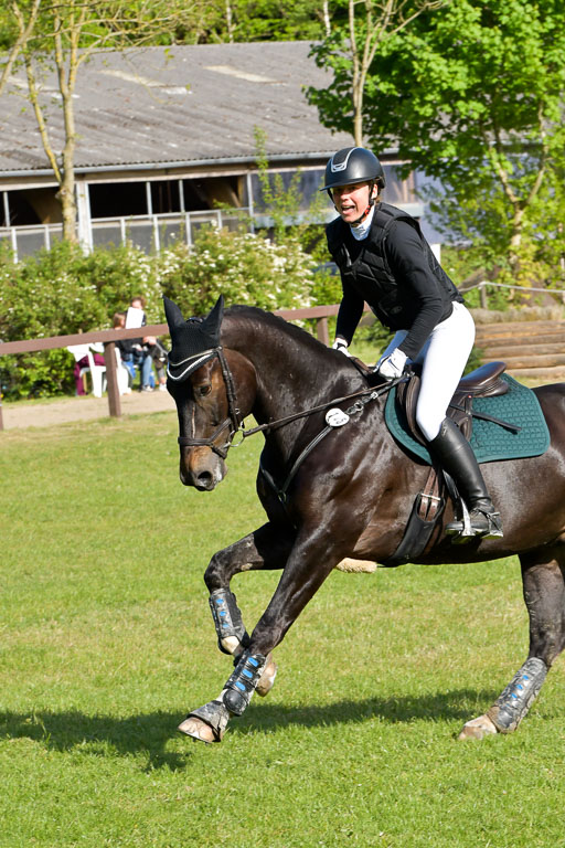 HH - Harburg  Vielseitigkeitsturnier  14.5.22 | 14052022 Gelände 2 Abt _377 