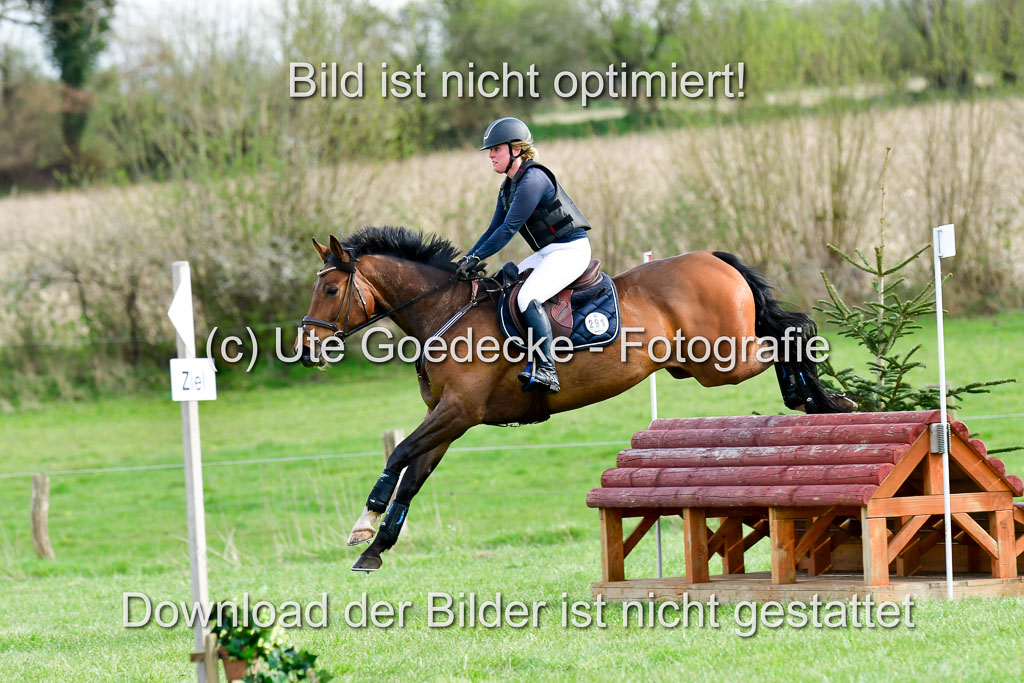 NG Eventing Elmenhorst 20.4.22 | Schaeffer, Desiree - Perfect Percussion_12