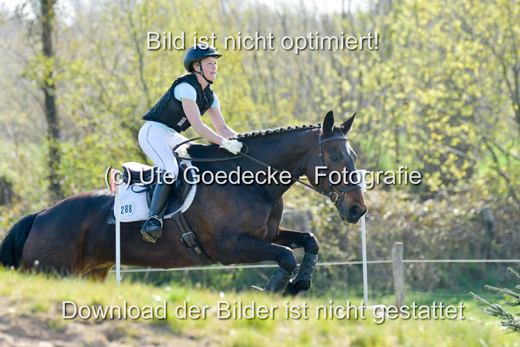 NG Eventing Elmenhorst  21.4.22 | Burger, Christina - Paul_04 