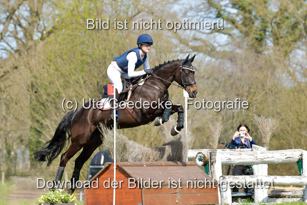 NG Eventing Elmenhorst 21.4.22 | Gamm, nadine - Dees Damara_02