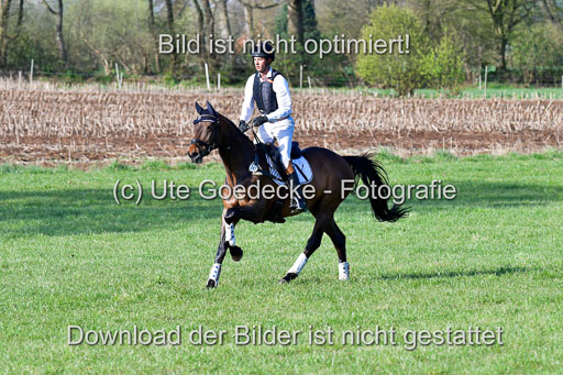 NG Eventing Elmenhorst  21.4.22 | Benitez Valle, Esteban - Querulant_05 