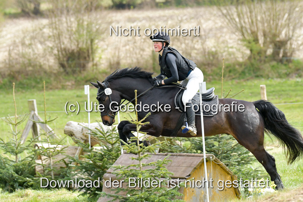 NG Eventing Elmenhorst  21.4.22 | Bürenheide, Emelie - Crunchbob_01 