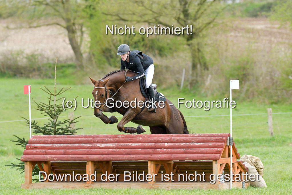 NG Eventing Elmenhorst  21.4.22 | Dünnebacke, Luis - Loreen_5 