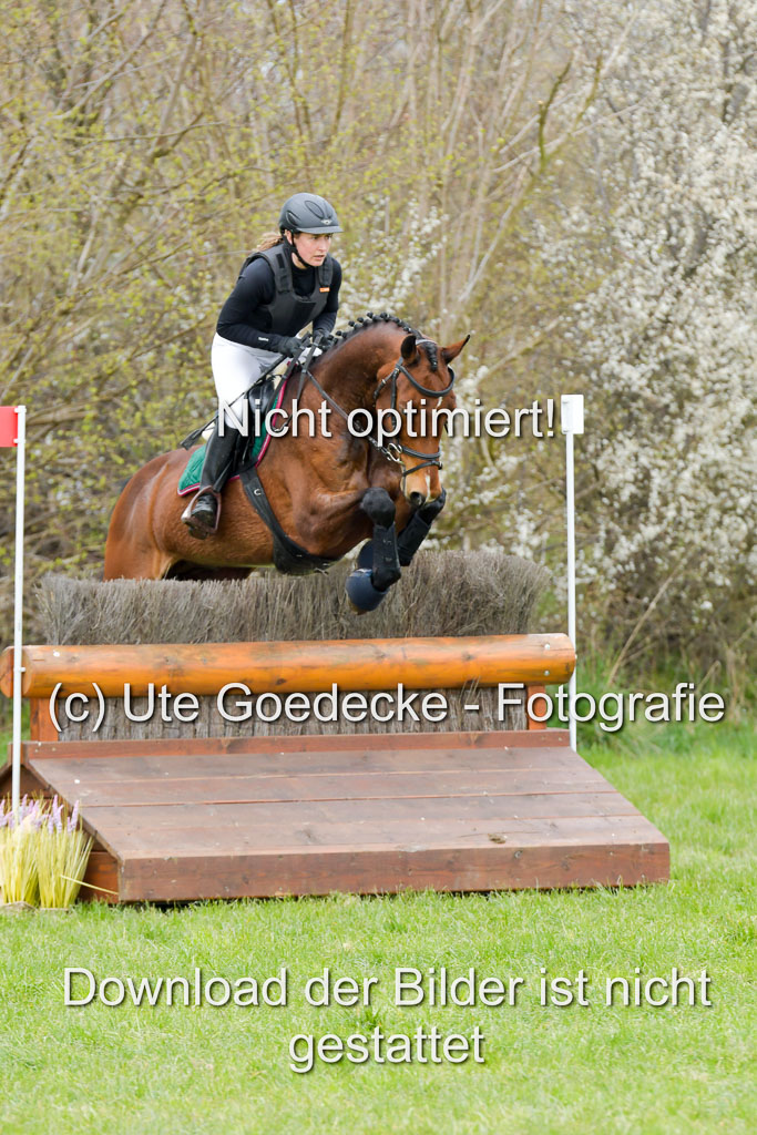 NG Eventing Elmenhorst  21.4.22 | Fleischer, Vanessa - Half past seven_05 