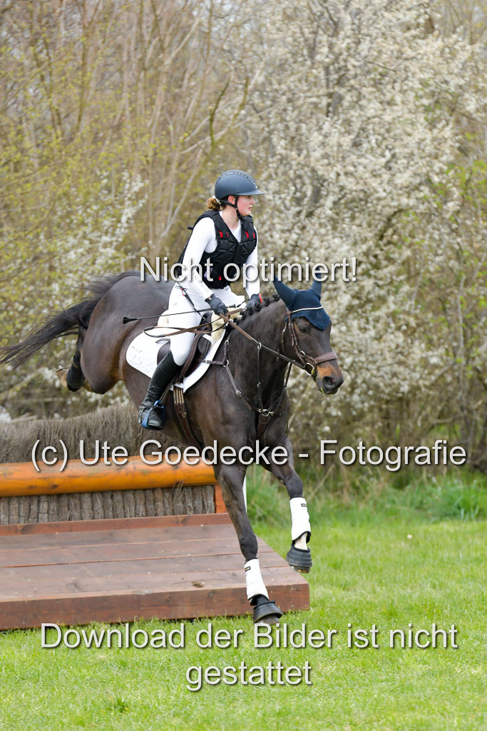 NG Eventing Elmenhorst  21.4.22 | Schaepe, Freya - Basket_06 