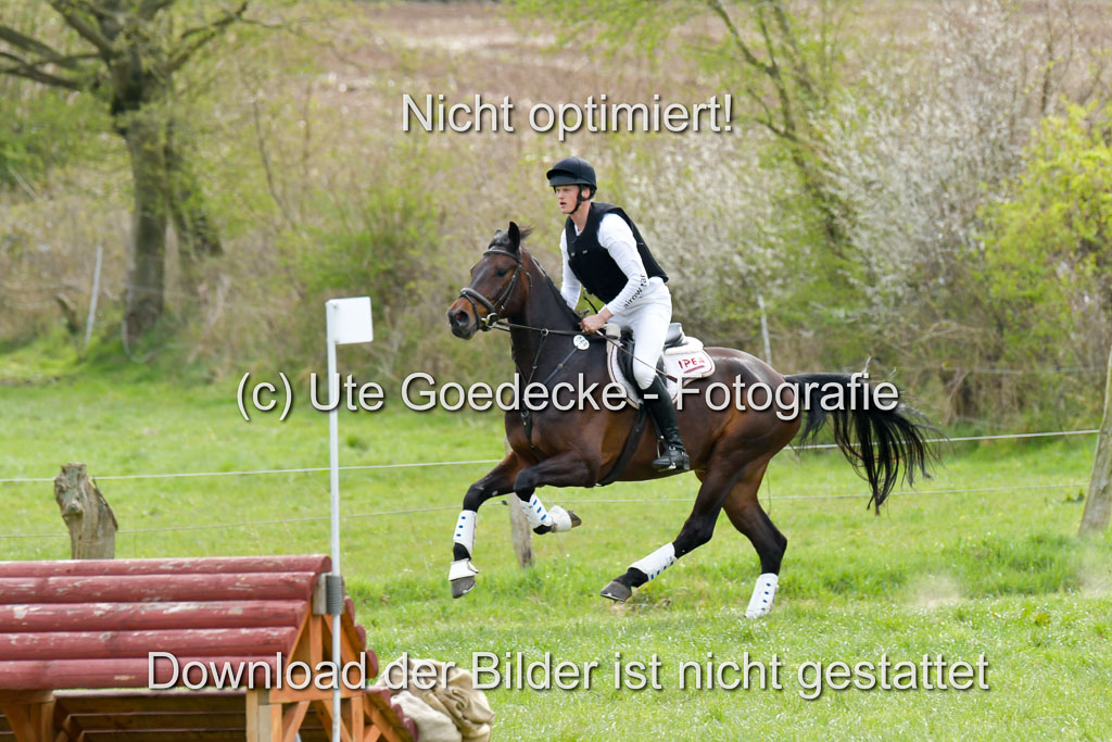 NG Eventing Elmenhorst  21.4.22 | Sponagel, Dr Maximilian - Charly Brown_01 