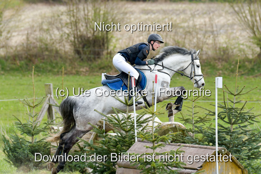 NG Eventing Elmenhorst  21.4.22 | Triebwasser, Bahne - Feli_10 
