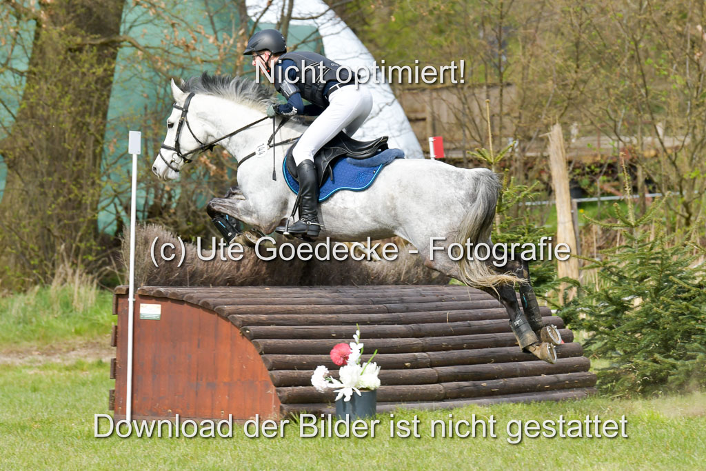 NG Eventing Elmenhorst  21.4.22 | Triebwasser, Bahne - Feli_20 