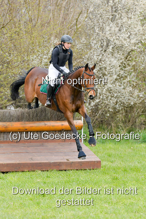 NG Eventing Elmenhorst  21.4.22 | Fleischer, Vanessa - Half past seven_06 