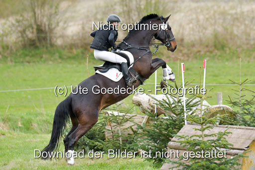 NG Eventing Elmenhorst  21.4.22 | Jürgensen, Sünje - nektons de Niro_03 