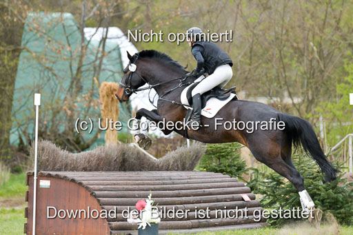 NG Eventing Elmenhorst  21.4.22 | Jürgensen, Sünje - nektons de Niro_10 