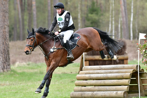 Luhmühlen VA  24.4.22 | 24-4-22 VA Luhmühlen_1951 