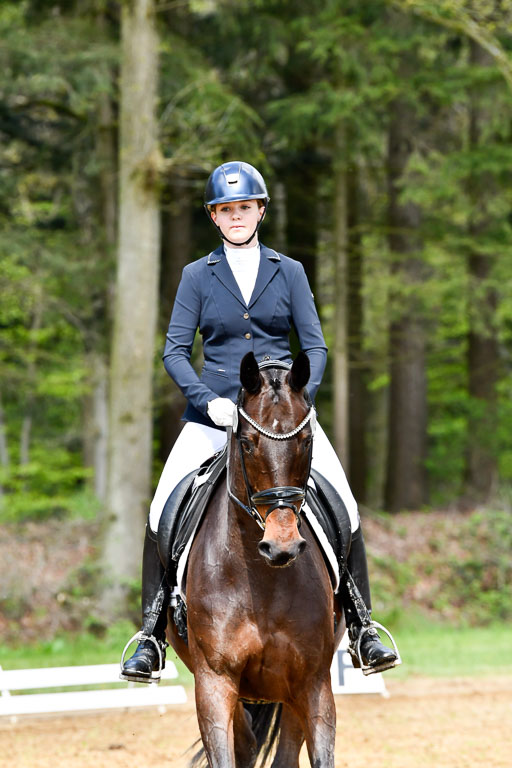 Quali für Goldene Schärpe Ponys in Berge   6+7.5.23 | Amelie Emma Pudednz - Bordeau_01 