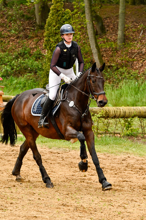 Quali für Goldene Schärpe Ponys in Berge   6+7.5.23 | Amelie Emma Pudednz - Bordeau_52 