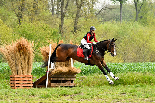 Quali für Goldene Schärpe Ponys in Berge   6+7.5.23 | Charlotte Boekhoff - Cheekys Cute Girl_32 