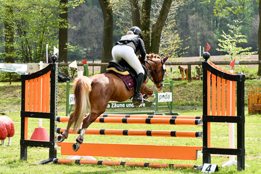 Quali für Goldene Schärpe Ponys in Berge   6+7.5.23 | Charlotte Boekhoff - Milano_17 