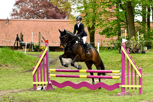 Quali für Goldene Schärpe Ponys in Berge   6+7.5.23 | Emily Deuble - Conchita_20 