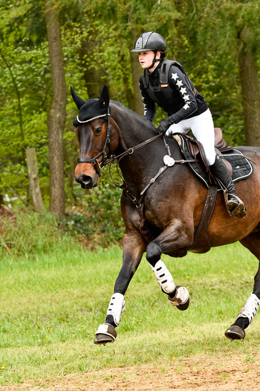 Quali für Goldene Schärpe Ponys in Berge   6+7.5.23 | Emily Deuble - Conchita_52 